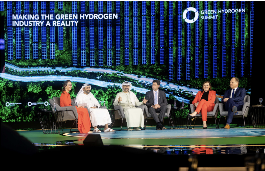Boris Johnson, Bertrand Piccard to headline Masdar’s Green Hydrogen Summit in Abu Dhabi